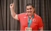 Bircan �im�ek, sakatl�ktan rekorlar ve madalyalarla d�nd�