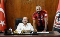Gaziantep FK, Naz�m Sangare ile yeni s�zle�me imzalad�