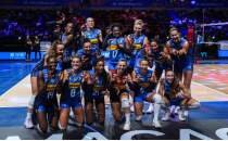 �talya, Hollanda'y� set vermeden ge�erek yar� finale y�kseldi