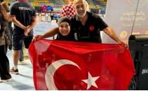 Para milli sporcular M�s�r'da ikisi alt�n 3 madalya kazand�