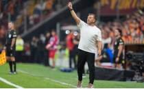Okan Buruk'tan oyuncular�na: 'Kendinizi riske atmay�n!'