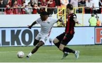Alanyaspor, �orum'da iki golle kazand�!