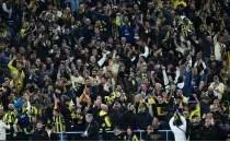 Fenerbah�e trib�nlerinden istifa �a�r�s�!