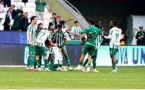 Konyaspor'a Awaziem hayat verdi!