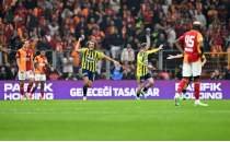 Galatasaray'�n savunmas�nda alarm zilleri �al�yor