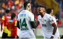 Konyaspor'da Chidozie Awaziem bitiyor