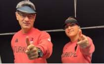 Yusuf Dike� ve �evval �layda Tarhan'dan g�m�� madalya