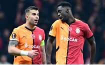 Galatasaray savunmas�nda radikal karar yolda!