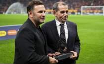 Galatasaray y�netimi noktay� koydu: 'G�ndemimizde hoca yok'