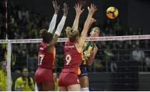 Voleybol Sultanlar Ligi'nde Galatasaray-Fenerbah�e derbisi