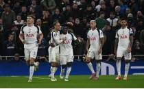 Tottenham'da maa�lar yar�ya inebilir