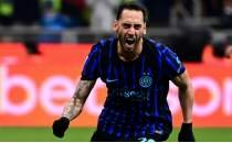 Galatasaray'da Hakan �alhano�lu sesleri