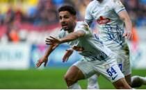 Galatasaray'a yerli bek: Mithat Pala 