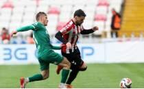 Sivasspor'da iki ismin s�zle�mesi uzat�ld�