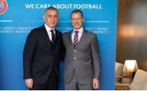 UEFA, T�rkiye i�in harekete ge�iyor!