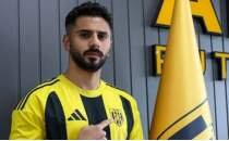 Alia�a FK'da iki ayr�l�k