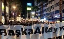 Altay taraftarlar� kurtulu� i�in y�r�d�