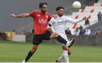 Altay'da yaprak d�k�m� s�r�yor