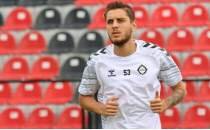 Altay'dan ayr�lan Hikmet'e �ifte kanca