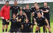 Altay'da gen�lerin mesaisi s�r�yor