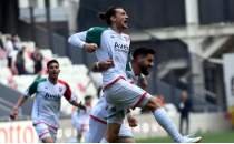 Kar��yaka'da eski golc� d�n�yor: Fatih Ta�delen ile anla�ma