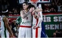 Basketbolda d���m son ma�lara kald�