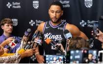 Simmons: 'Basketbolu sevmedi�imi s�ylemek sa�mal�k'