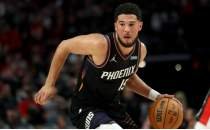 Suns soyunma odas�nda oyun kurucu rahats�zl���