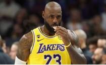 LeBron'un 'en az bir sezon daha' oynamas� bekleniyor
