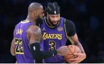 Warriors, Anthony Davis gelmeden LeBron'u alamayaca��na inan�yor