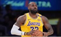 Shaq: 'LeBron, Lakers tarihinde partide ama sahnede de�il'