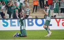 Bursaspor, evinde hata yapmad�
