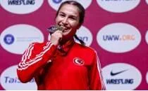 �avu�o�lu'nun hedefi Los Angeles'ta alt�n madalya