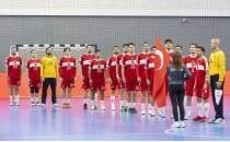 A Milli Erkek Hentbol Tak�m�, Bulgaristan'� ge�ti