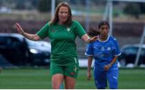 Al Hilal Kad�n Futbol Tak�m�, haz�rl�k ma��nda Amedspor'u 3-1 yendi