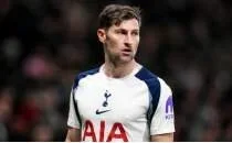 Tottenham, Ben Davies ile s�zle�me uzatt�