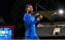 Galatasaray'da kontenjan i�in Kevin Danois