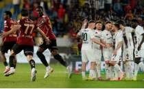 FIFA'dan 3 T�rk kul�b�ne 3'er d�nem transfer yasa��