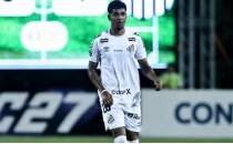Be�ikta�'tan savunmaya gen� takviye! Joao Ananias g�ndemde