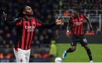 Galatasaray'a Rafael Leao uyar�s�