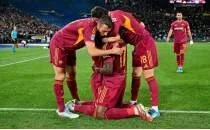 Roma'dan Fiorentina kar��s�nda d�rt goll� net galibiyet
