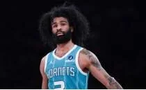 Hornets, Coby White ile yeni s�zle�me imzalamak istiyor