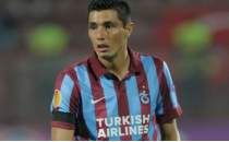 Paraguayl� golc� Cardozo, derbi i�in Trabzon'da