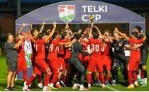 17 Ya� Alt� Milli Futbol Tak�m� �ampiyon oldu