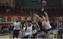 Be�ikta� uzatmada Galatasaray'� ge�ti, finale y�kseldi