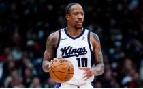 Kings, DeMar DeRozan ile yollar�n� ay�rd�