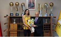 Vak�fBank'ta Derya Cebecio�lu ile yollar ayr�ld�