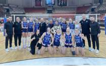 Merinos Voleybol'da hedef play-off potas�!