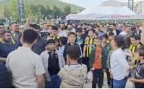 Bitlis 1916 Spor'un 3. Lig'e y�kselmesi kentte co�kuyla kutland�
