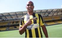 AEK, Joao Mario'yu a��klad�!